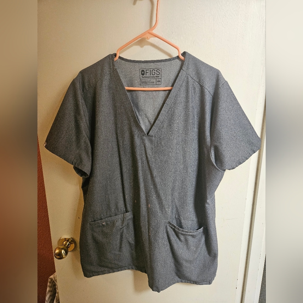 Figs Gray Scrub Top